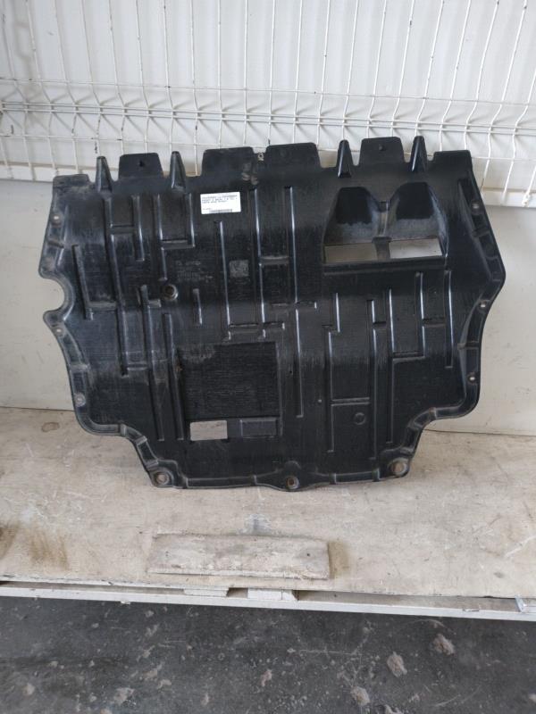 Cache sous moteur VOLKSWAGEN PASSAT 5 BREAK Diesel - 1