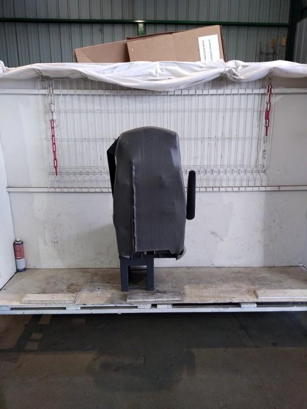 Siege arriere droit RENAULT TRAFIC 2 PHASE 2 Diesel - 1