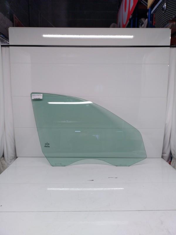 Vitre avant droit MERCEDES CLASSE E 211 PHASE 1 Diesel - 1