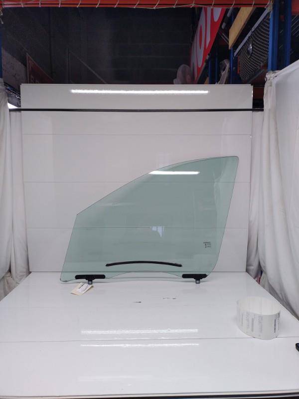 Vitre avant gauche RENAULT SCENIC 3 PHASE 1 Diesel - 1