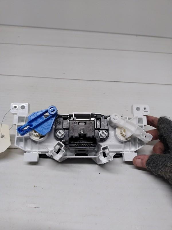 Commande chauffage RENAULT TRAFIC 3 COURT PHASE 2 Diesel - 1