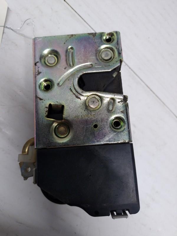 Serrure avant droit CITROEN C5 1 PHASE 2 Diesel - 1