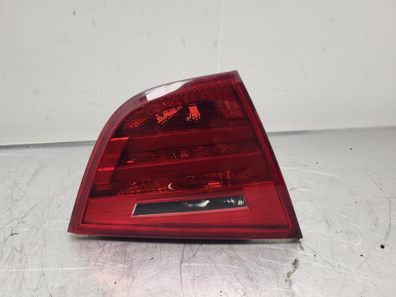 Feu arriere secondaire gauche (feux) BMW SERIE 3 E90 PHASE 2 Diesel - 1
