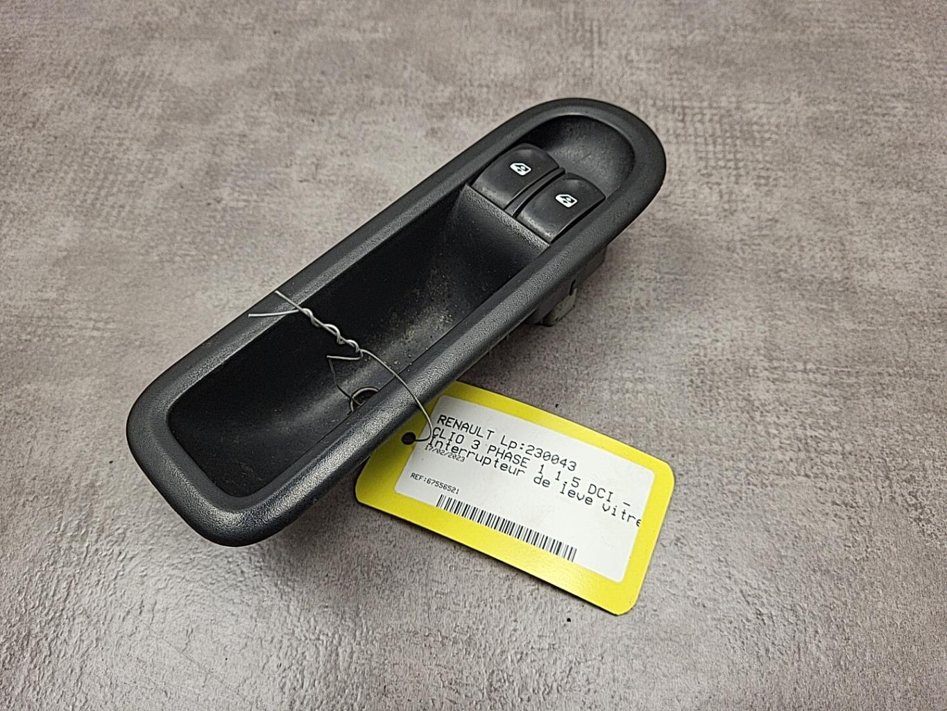 Interrupteur de leve vitre avant gauche RENAULT CLIO 3 PHASE 1 Diesel - 1
