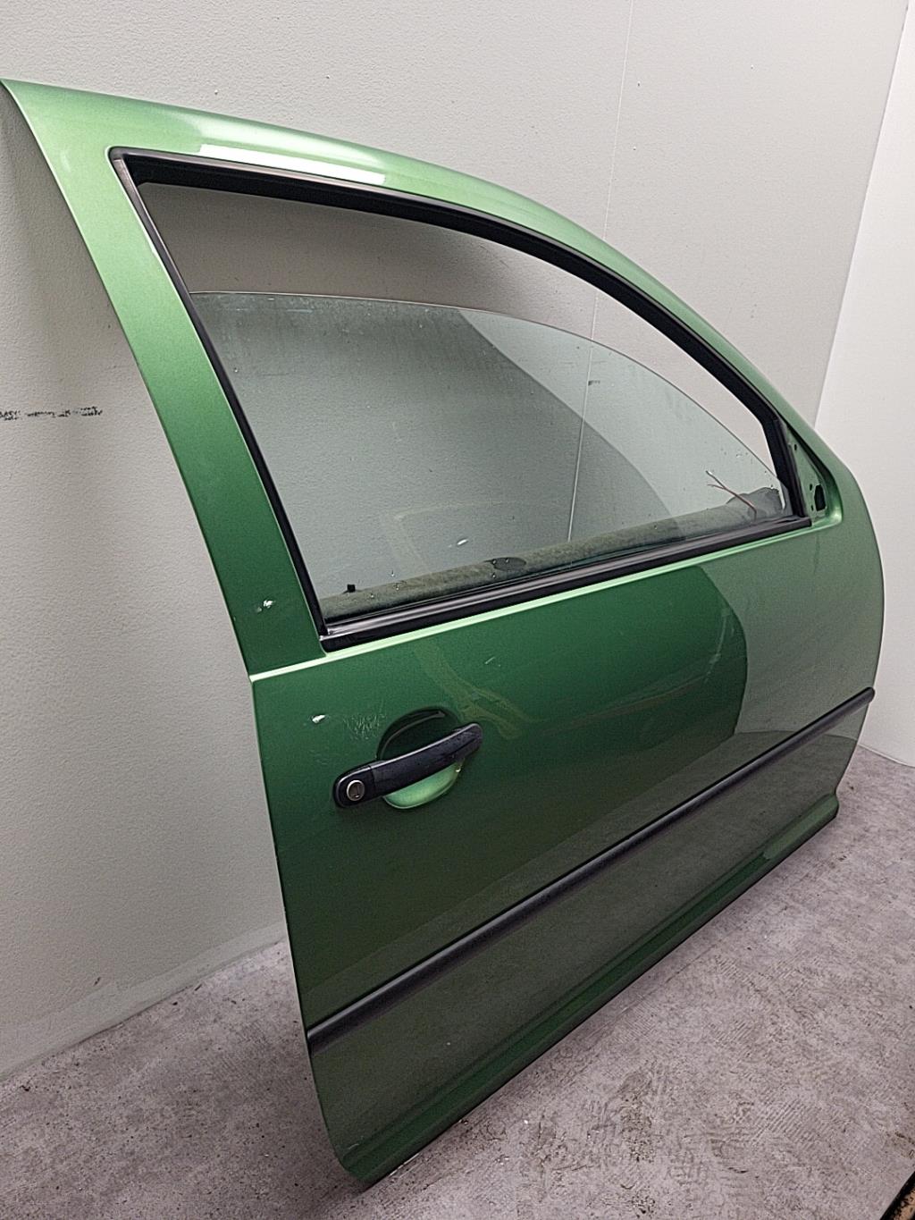 Porte avant droit VOLKSWAGEN GOLF 4 Diesel - 1