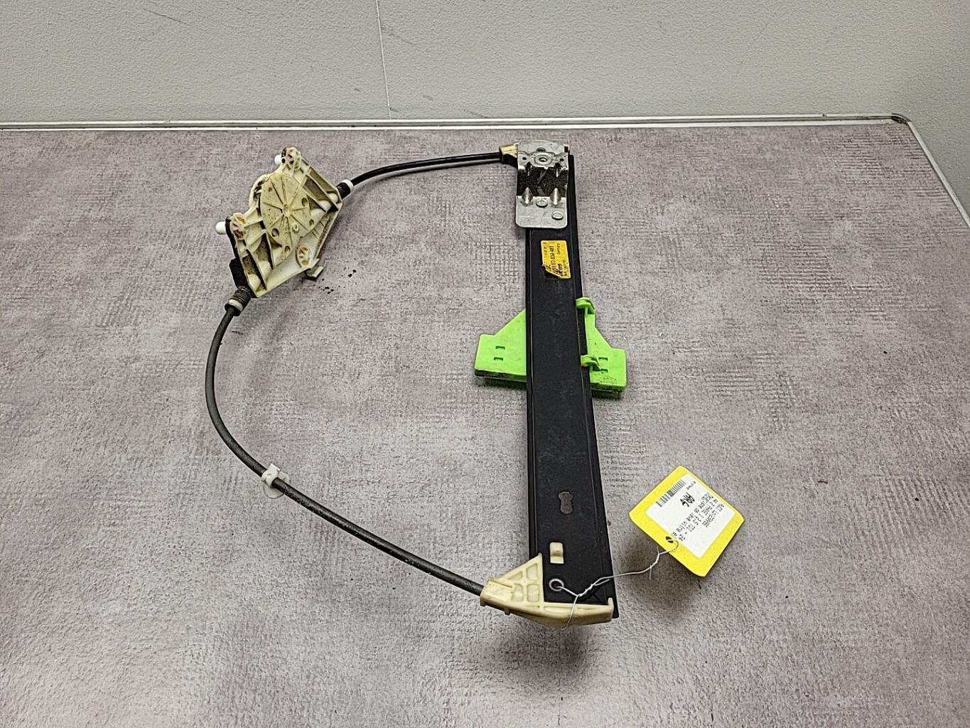 Mecanisme de leve vitre electrique arriere gauche AUDI A4 2 PHASE 1 Diesel - 1