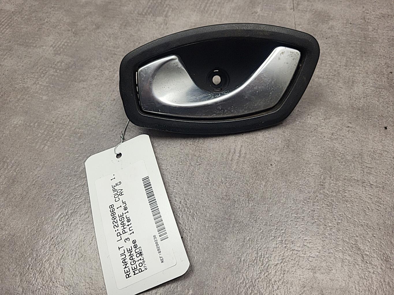 Poignee interieur avant gauche RENAULT MEGANE 3 PHASE 1 COUPE Diesel - 1