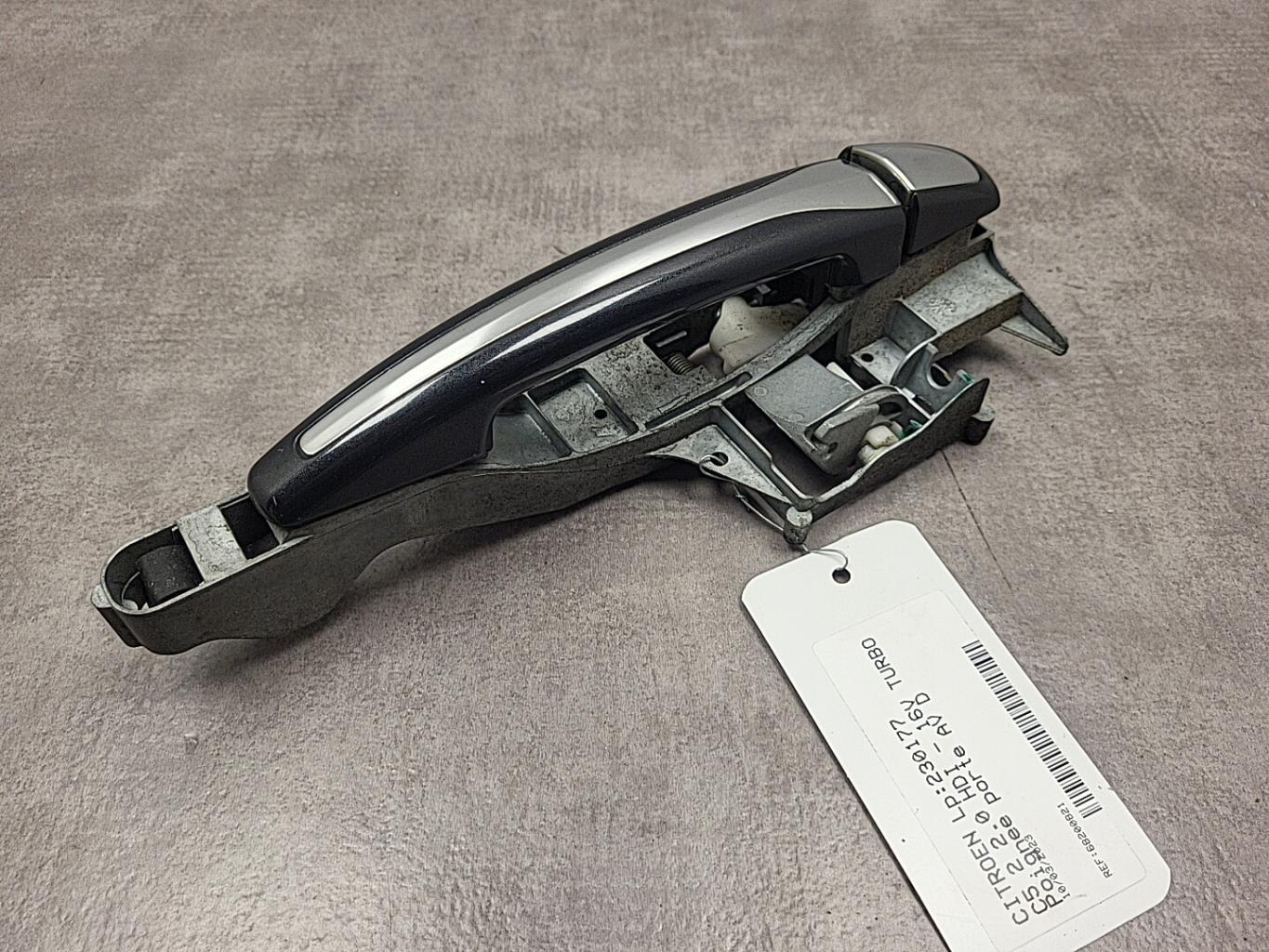 Poignee porte avant droit CITROEN C5 2 Diesel - 1