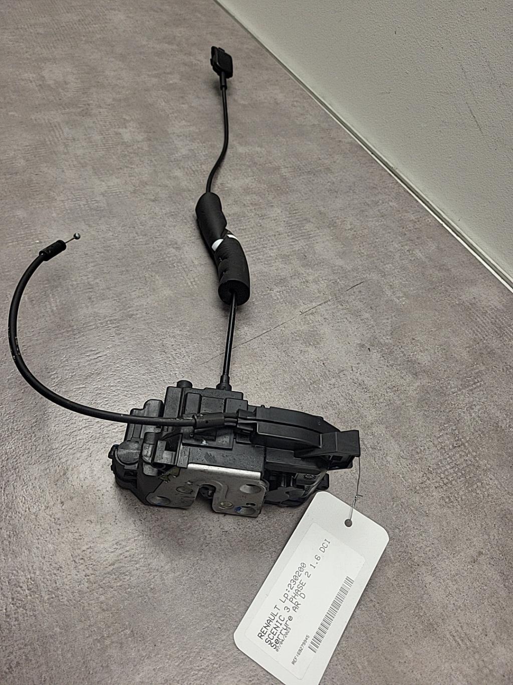Serrure arriere droit RENAULT SCENIC 3 PHASE 2 Diesel - 1