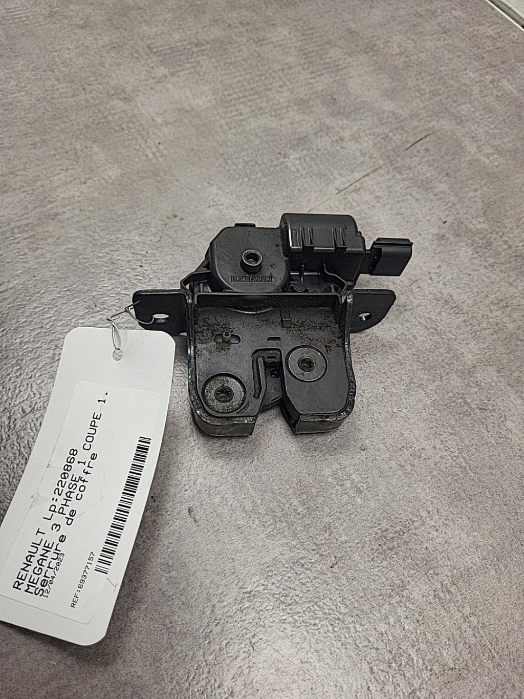 Serrure de coffre RENAULT MEGANE 3 PHASE 1 COUPE Diesel - 1