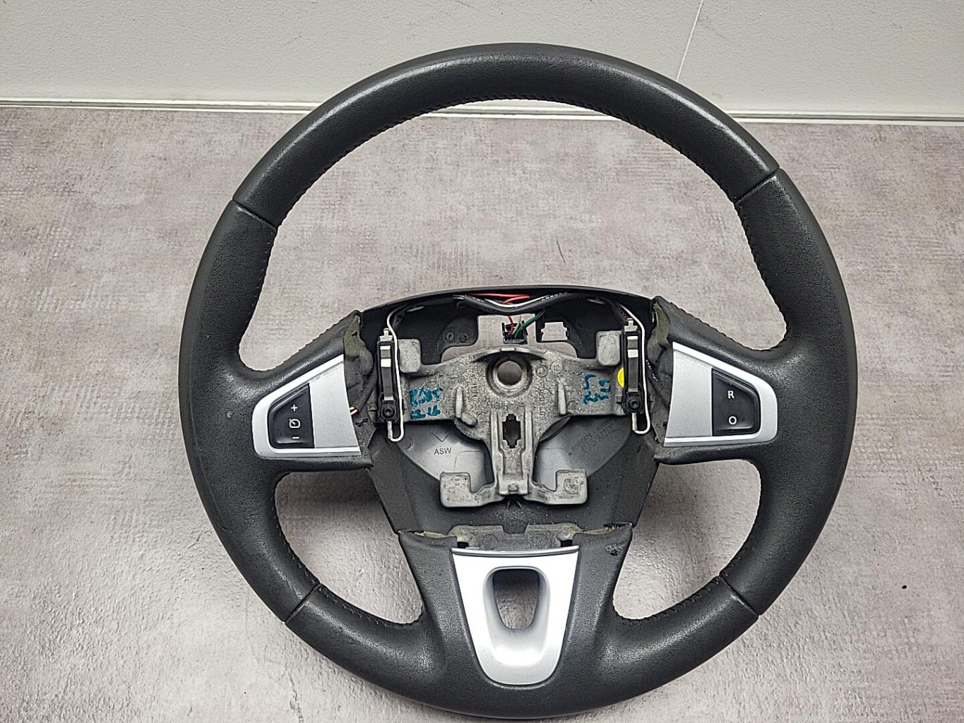 Volant RENAULT SCENIC 3 PHASE 2 Diesel - 1