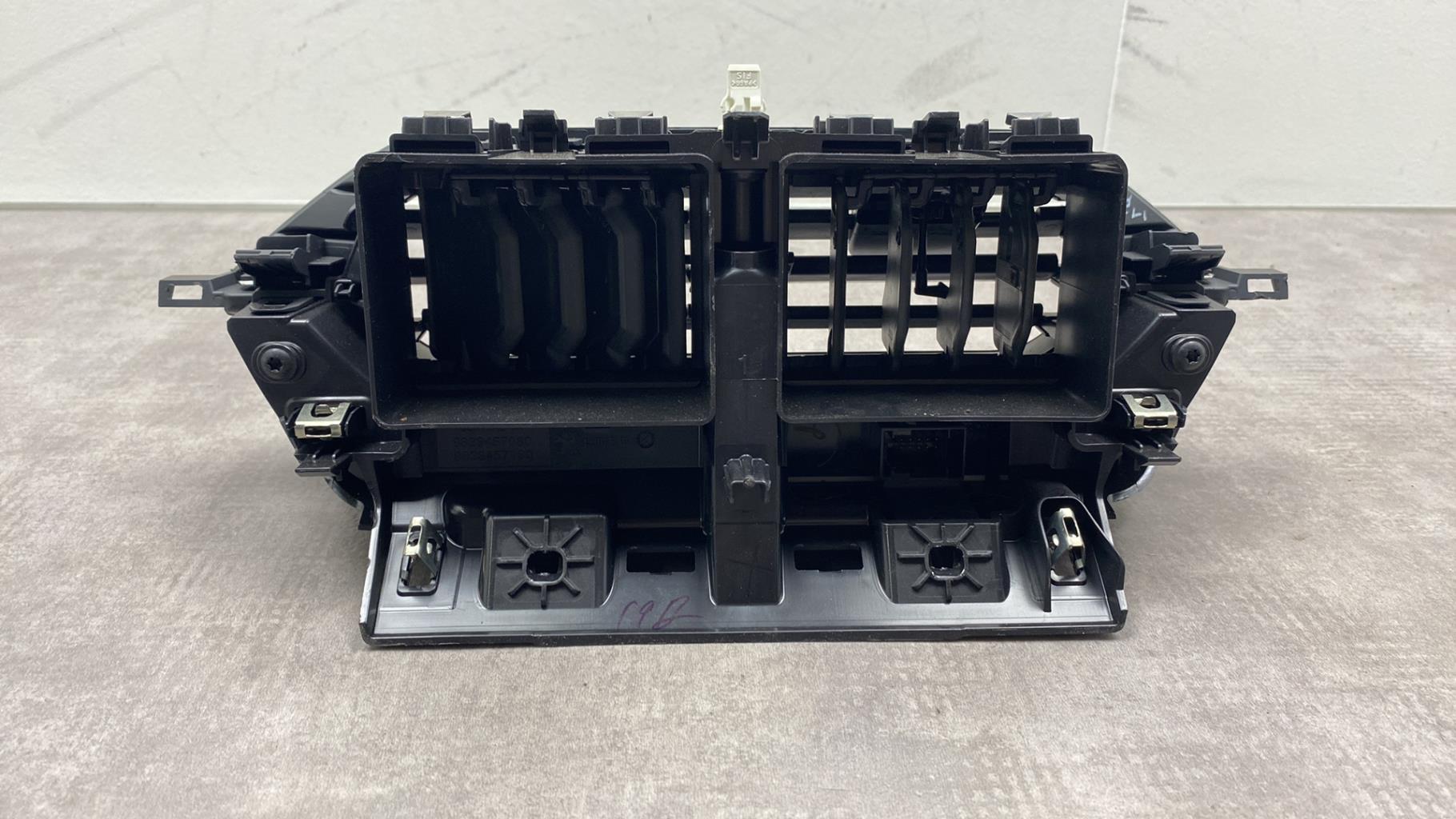 Commande chauffage PEUGEOT 208 2 Essence - 1