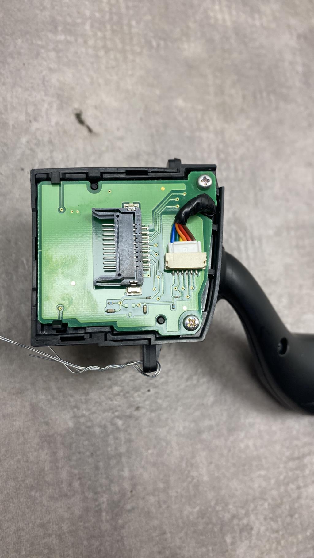 Commodo d'essuie glaces FORD FOCUS 3 PHASE 1 BREAK Essence - 1