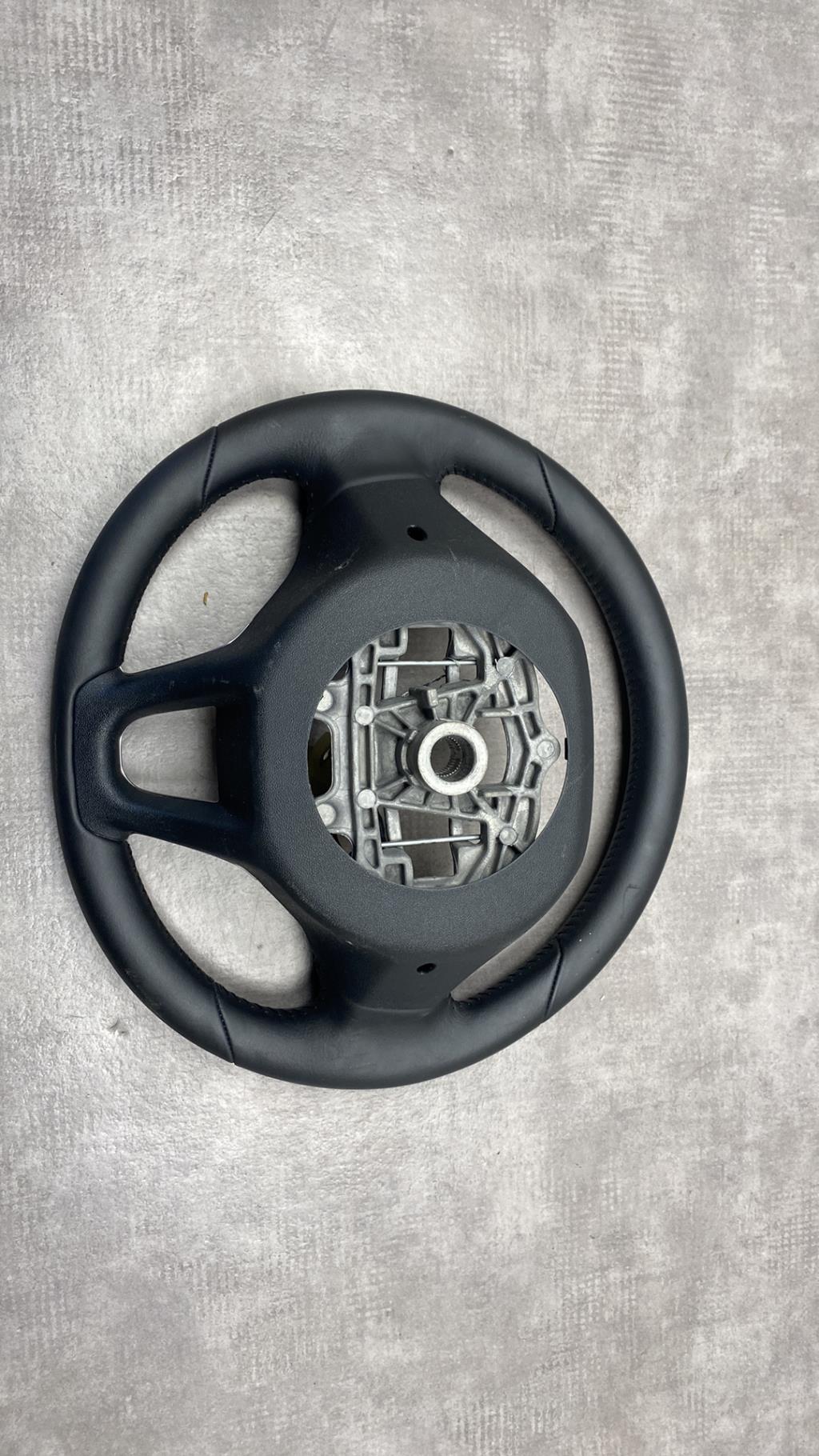 Volant PEUGEOT 208 1 PHASE 2 Essence - 1