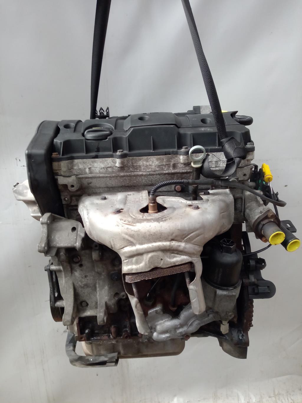 Moteur PEUGEOT 206 PHASE 2 CABRIOLET Essence - 1