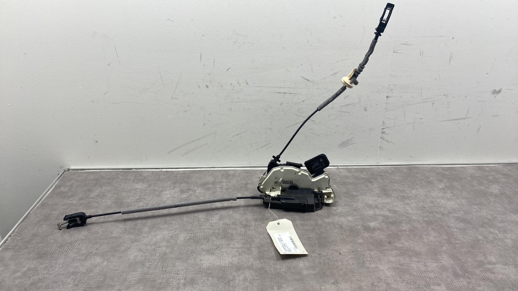 Serrure avant gauche VOLKSWAGEN GOLF 7 PHASE 1 BREAK Diesel - 1