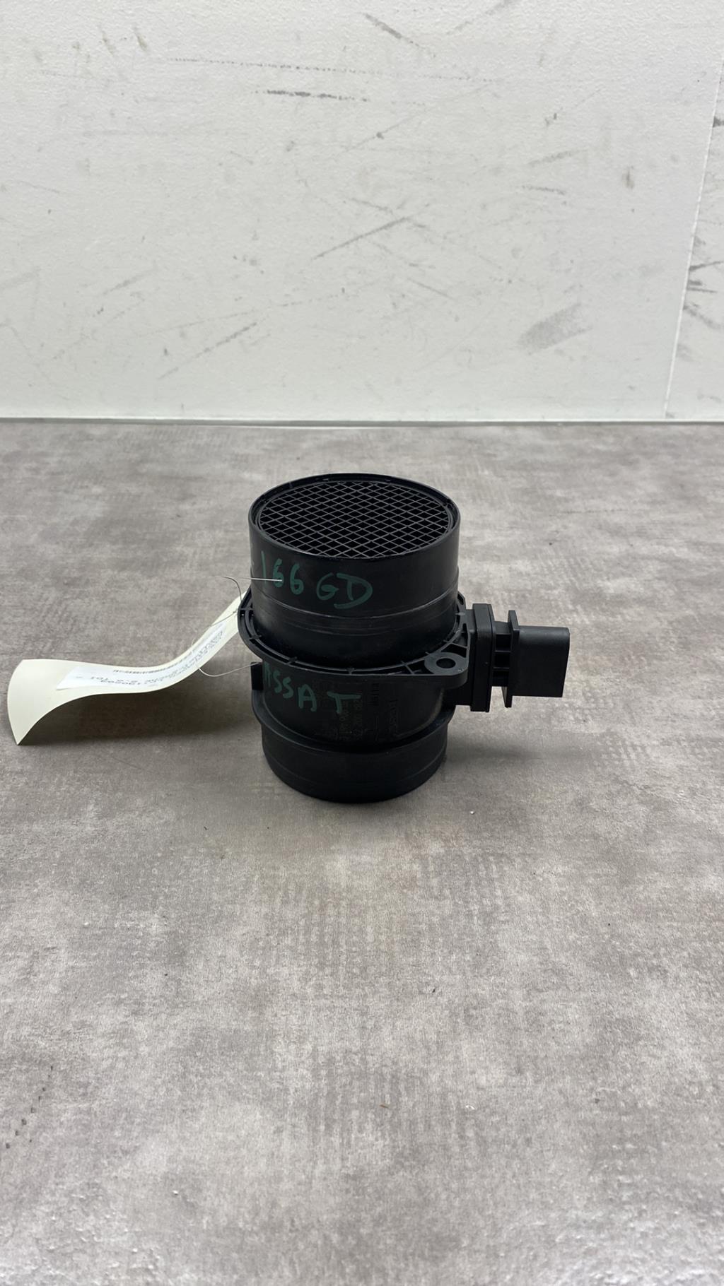 Debitmetre VOLKSWAGEN PASSAT 5 BREAK Diesel - 1