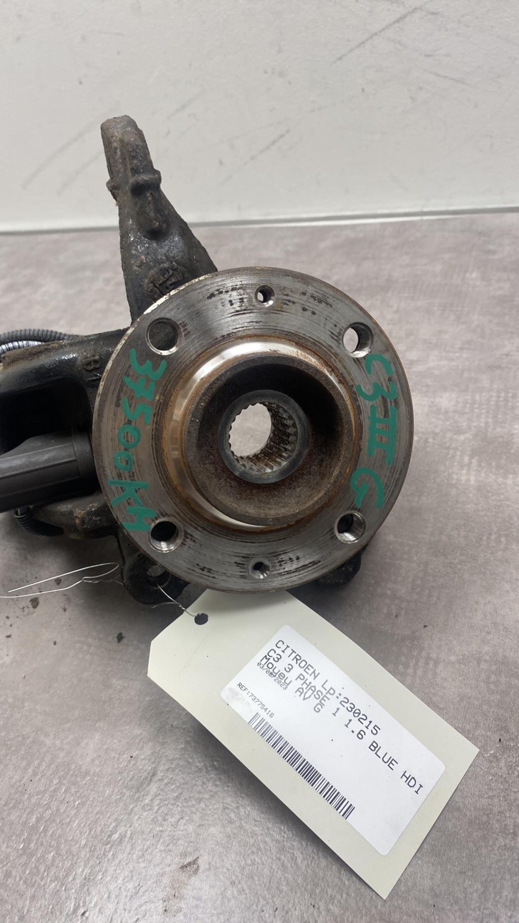 Moyeu avant gauche CITROEN C3 3 PHASE 1 Diesel - 1