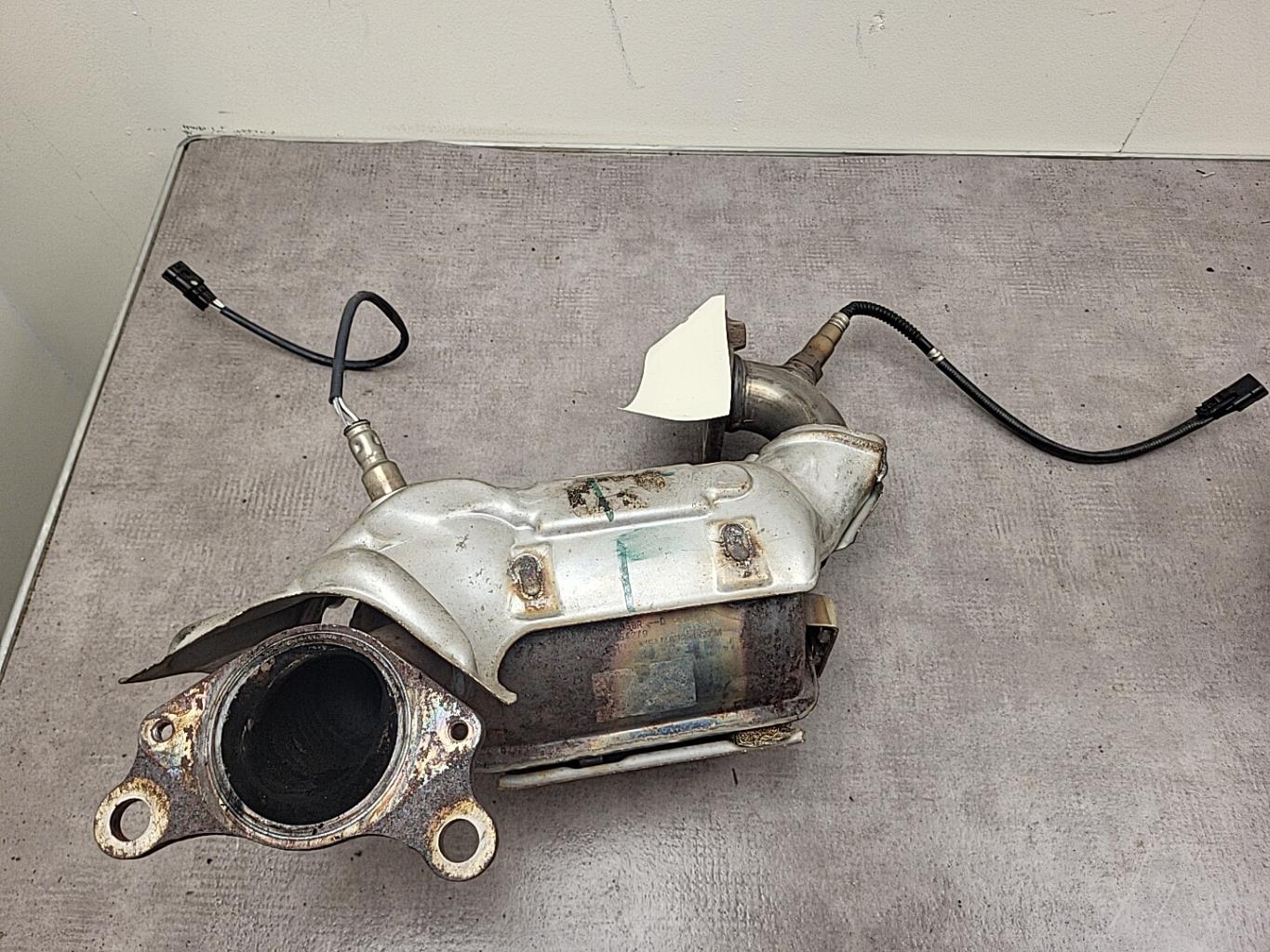 Catalyseur (echappement) RENAULT CLIO 4 PHASE 1 Essence - 1