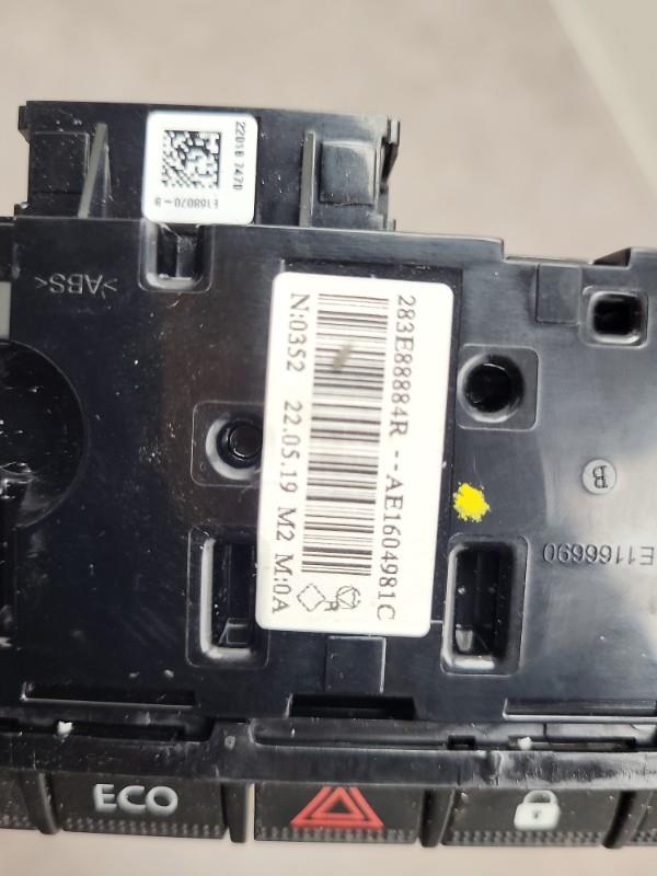 Bouton de warning RENAULT CLIO 5 PHASE 1 Essence/Hybride - 1