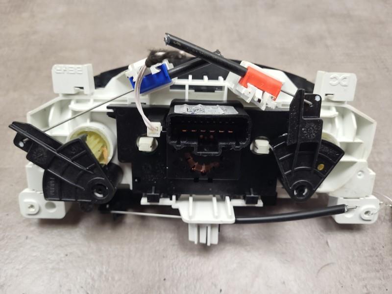 Commande chauffage RENAULT TWINGO 3 PHASE 2 Essence - 1
