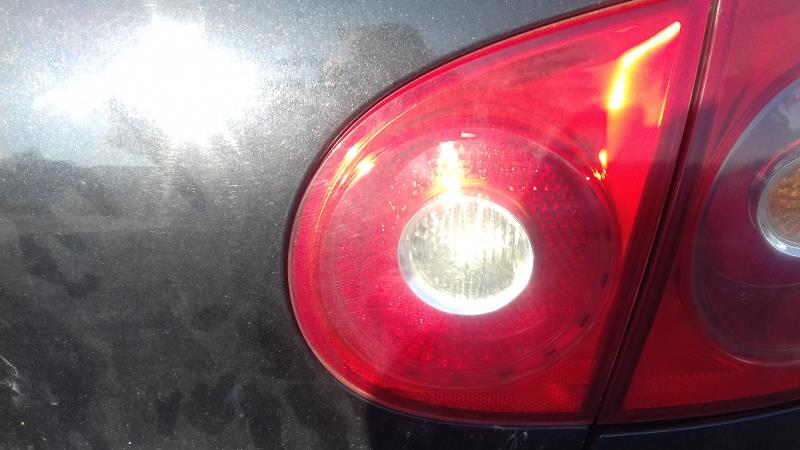 Feu arriere secondaire droit (feux) VOLKSWAGEN GOLF 5 Diesel - 1