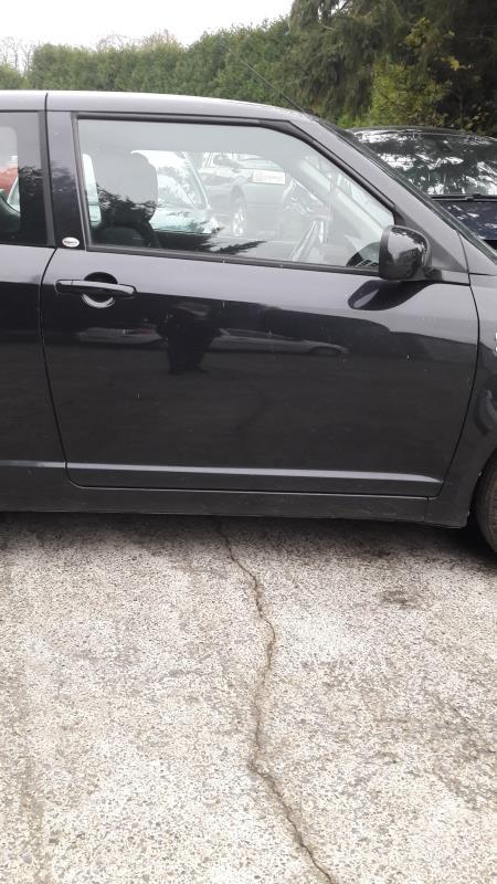 Porte avant droit SUZUKI SWIFT 3 Diesel - 1