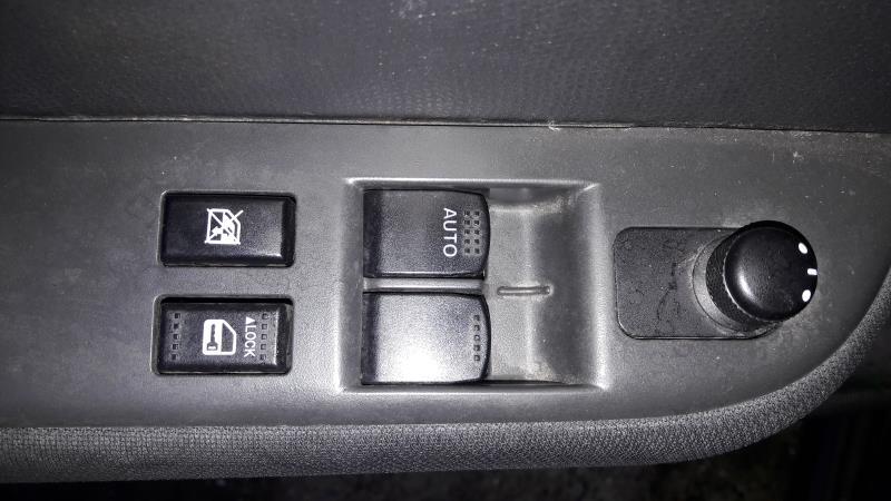 Interrupteur de leve vitre SUZUKI SWIFT 3 Diesel - 1