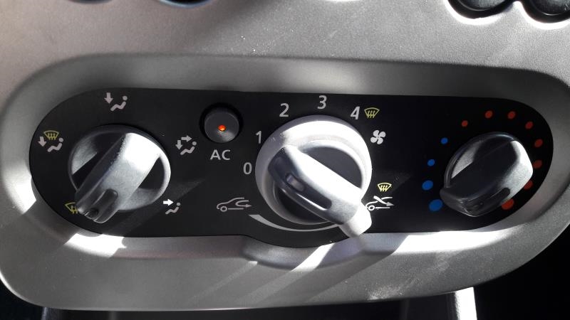 Commande chauffage DACIA SANDERO 1 Diesel - 1