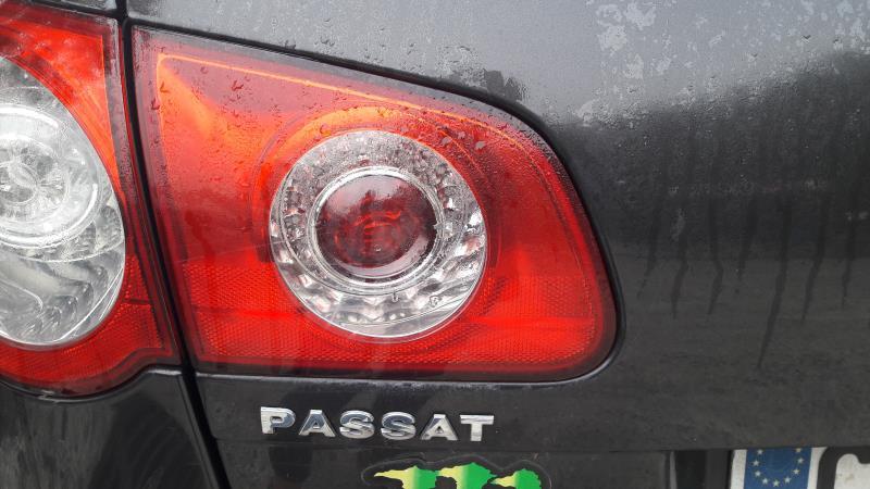 Feu arriere secondaire gauche (feux) VOLKSWAGEN PASSAT 5 BREAK Diesel - 1