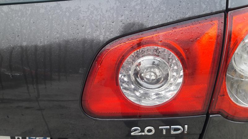 Feu arriere secondaire droit (feux) VOLKSWAGEN PASSAT 5 BREAK Diesel - 1