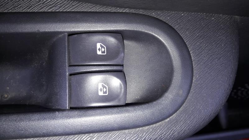 Interrupteur de leve vitre RENAULT TWINGO 2 PHASE 1 Diesel - 1