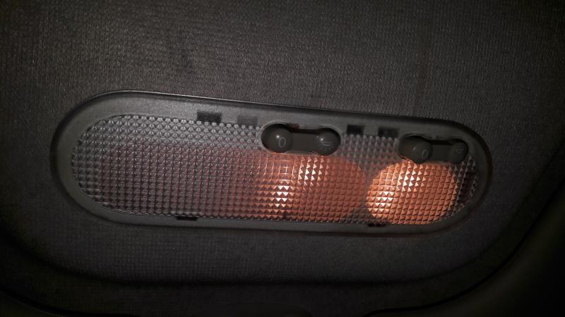Eclairage de plafonnier RENAULT CLIO 3 PHASE 1 Diesel - 1