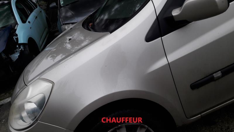 Aile avant gauche RENAULT CLIO 3 PHASE 1 Diesel - 1
