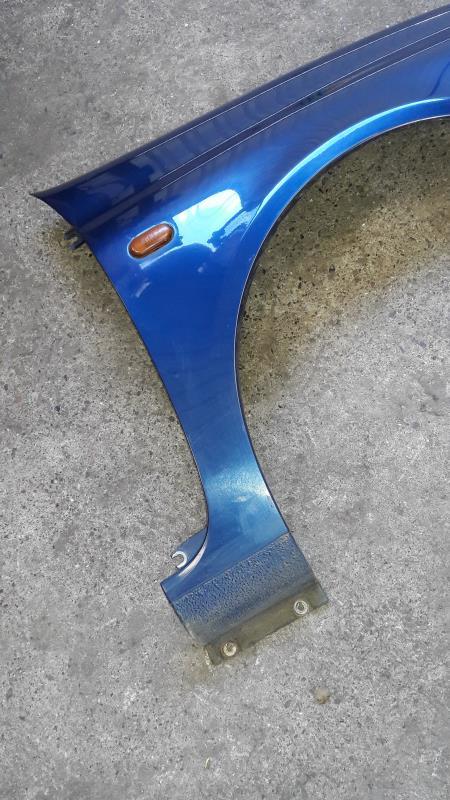 Aile avant droit RENAULT CLIO 2 PHASE 1  - 1