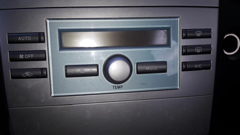 Commande chauffage TOYOTA COROLLA VERSO 2 PHASE 1 Diesel - 1