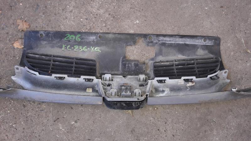 Calandre PEUGEOT 206 PHASE 1 Diesel - 1