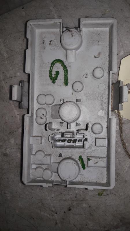 Platine feu arriere gauche RENAULT R19  - 1