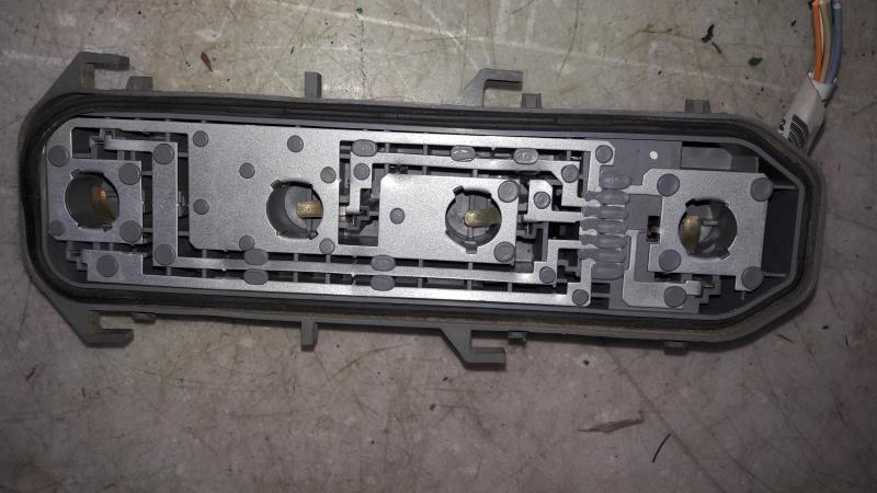 Platine feu arriere gauche RENAULT CLIO 2 PHASE 2 Diesel - 1