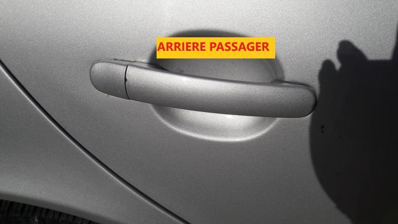 Poignee porte arriere droit SEAT LEON 1 Diesel - 1