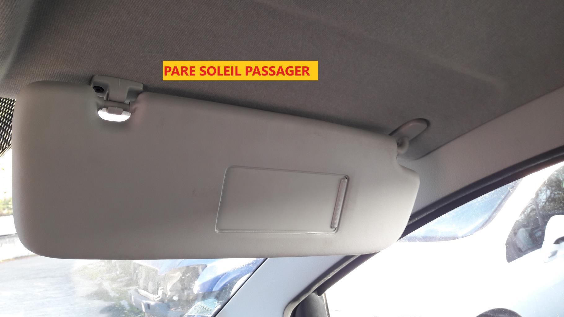 Pare soleil droit VOLKSWAGEN FOX Essence - 1