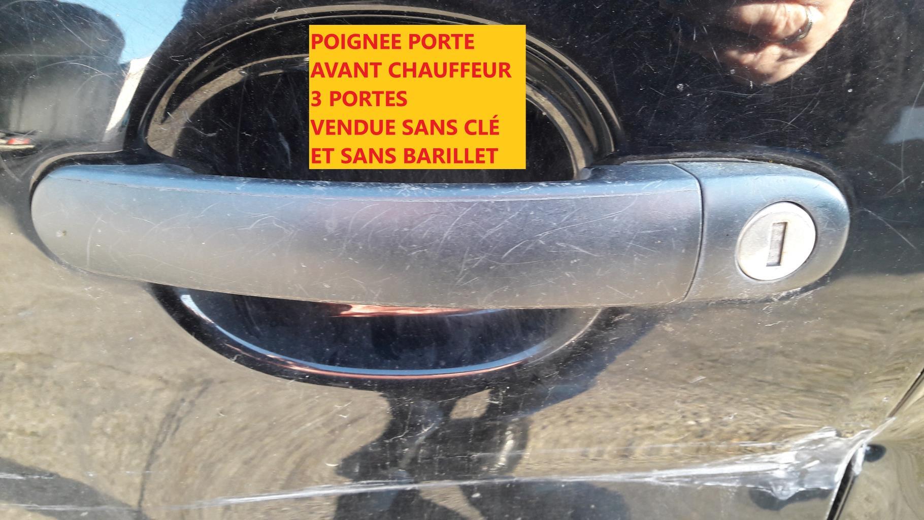 Poignee porte avant gauche VOLKSWAGEN FOX Essence - 1