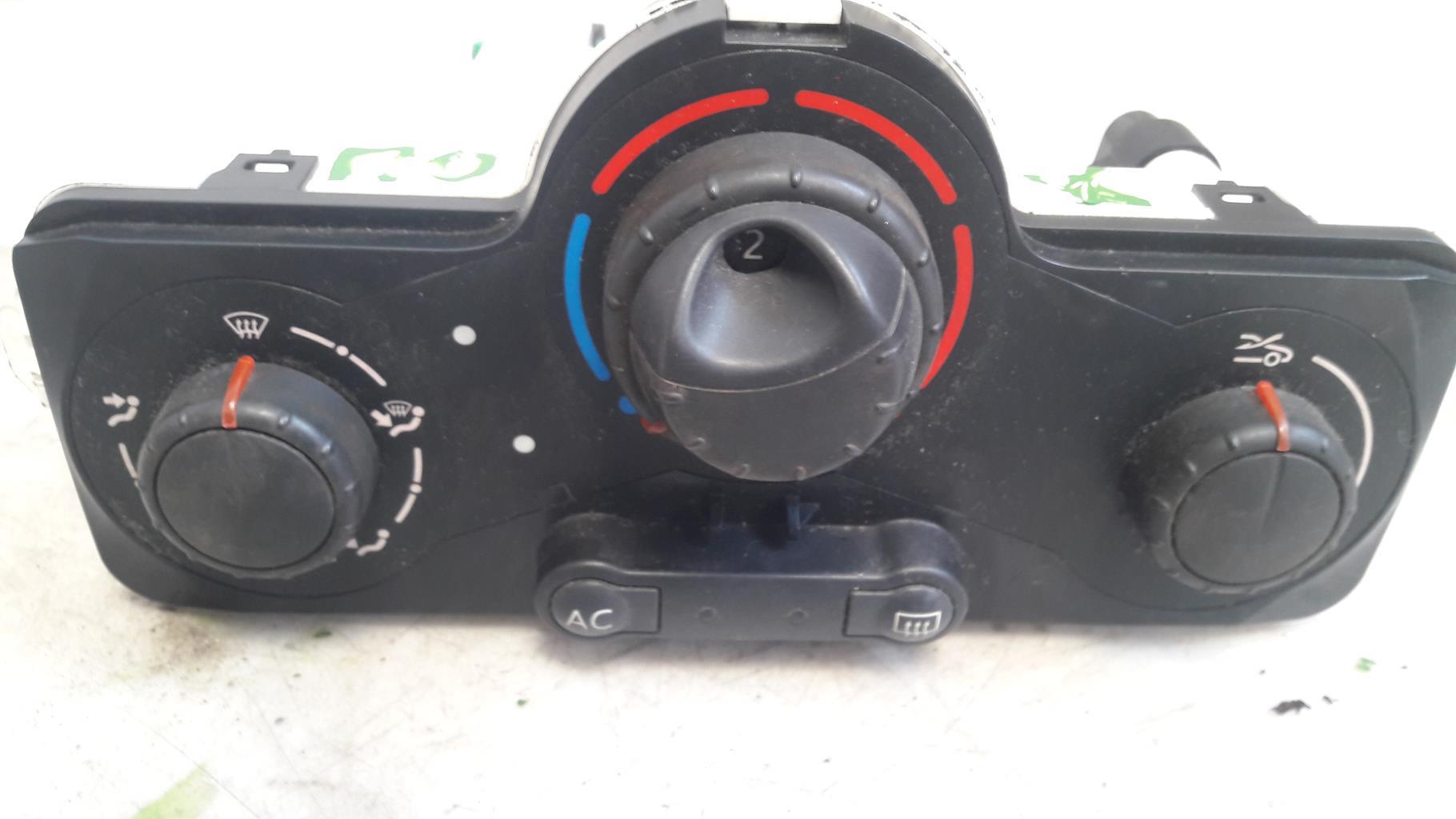 Commande chauffage RENAULT MODUS PHASE 1 Diesel - 1