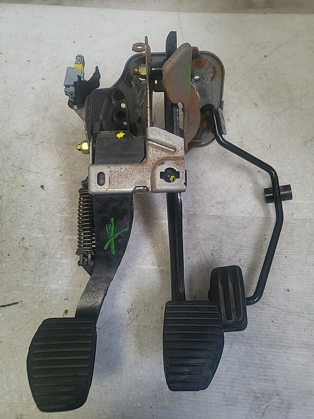 Pedalier CITROEN C3  - 1