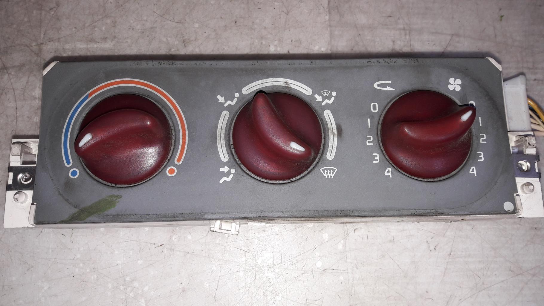 Commande chauffage RENAULT TWINGO 1 PHASE 3 Essence - 1