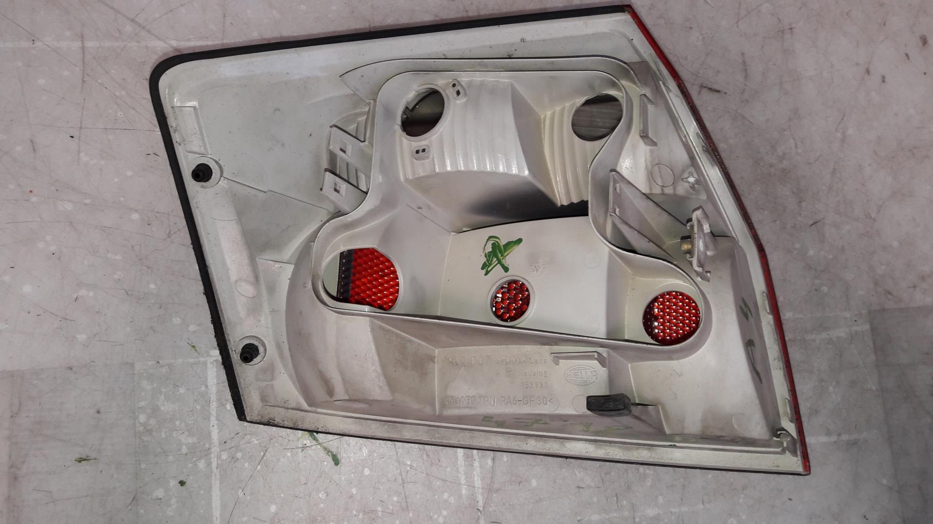 Feu arriere principal droit (feux) AUDI A4 2 PHASE 1 Diesel - 1