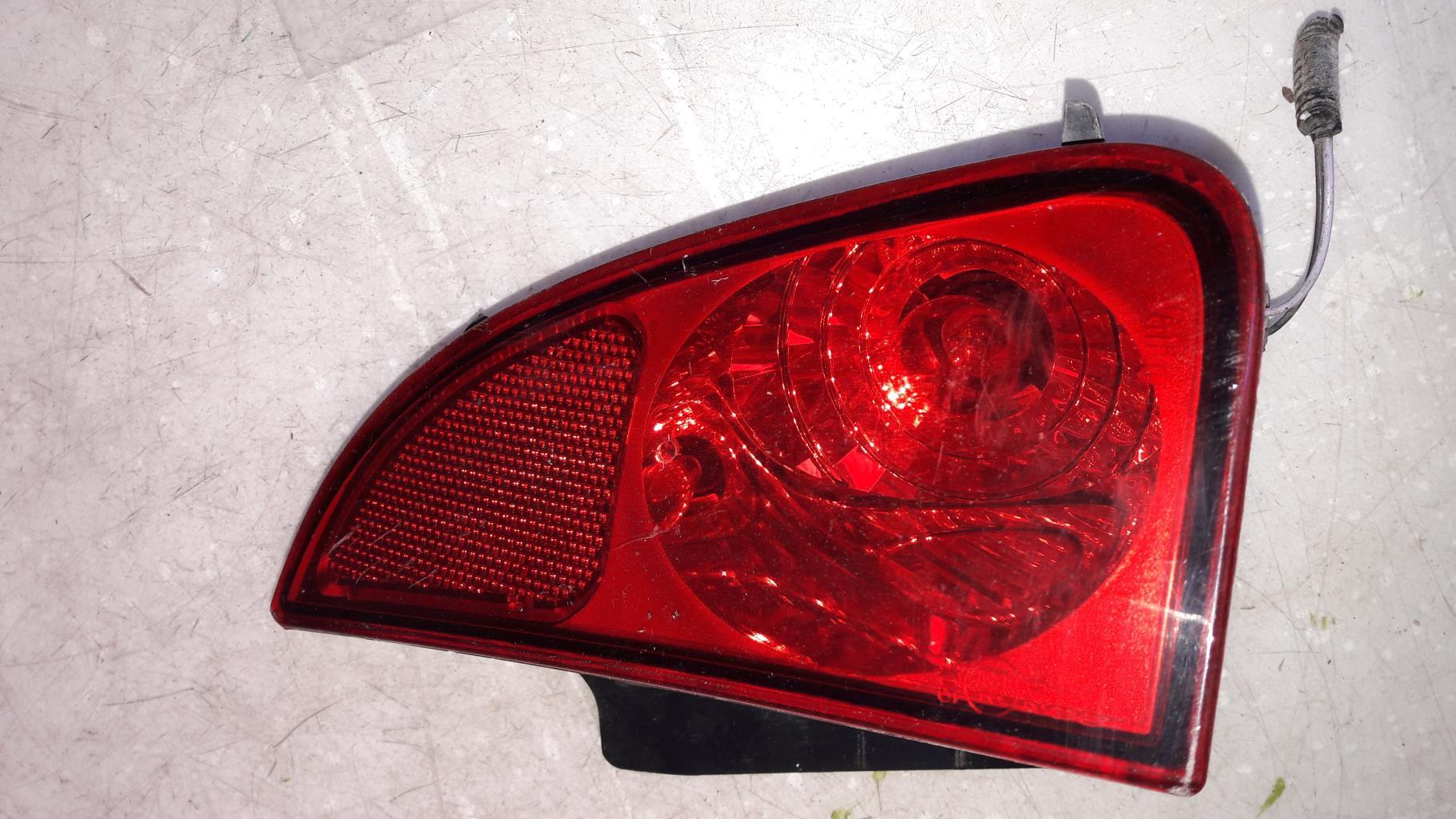 Anti brouillard arriere gauche RENAULT ESPACE 4 PHASE 1 Diesel - 1