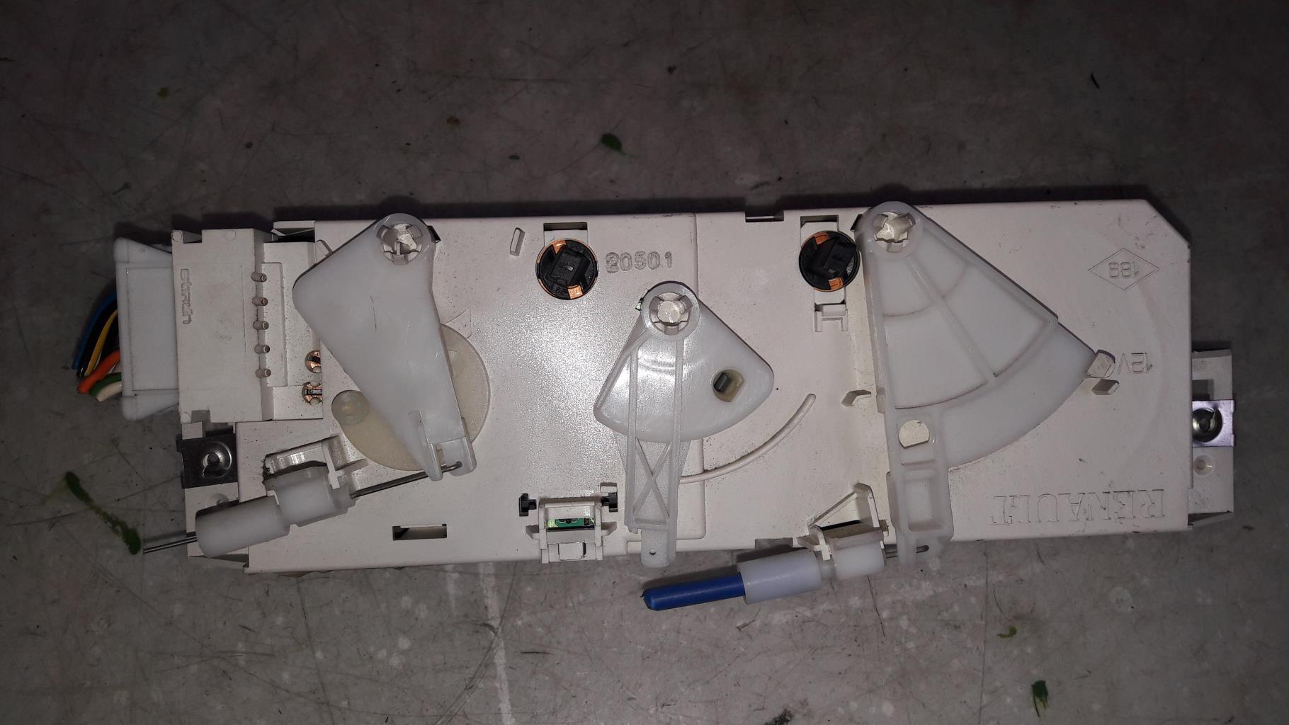 Commande chauffage RENAULT TWINGO 1 PHASE 3 Essence - 1