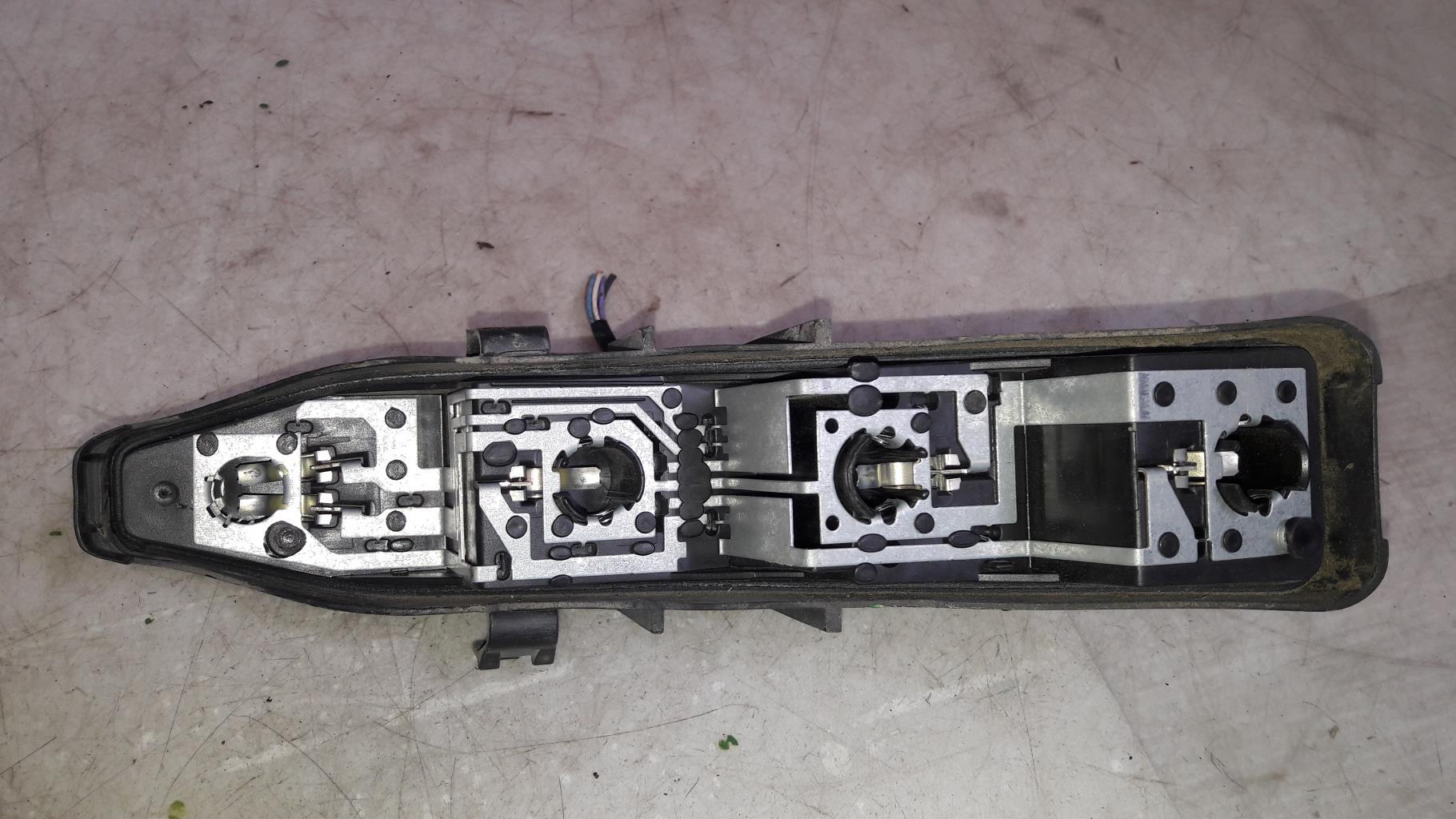 Platine feu arriere gauche RENAULT SCENIC 2 PHASE 1 Essence - 1
