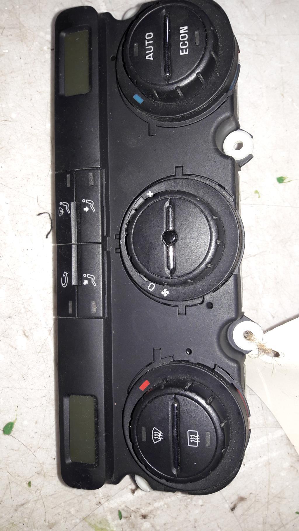 Commande chauffage SKODA OCTAVIA 2 PHASE 1 Diesel - 1